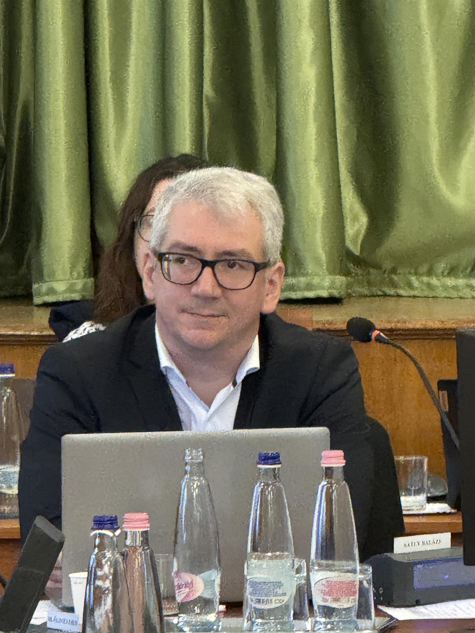 Sátly Balázs a képviselő-testületi ülésen